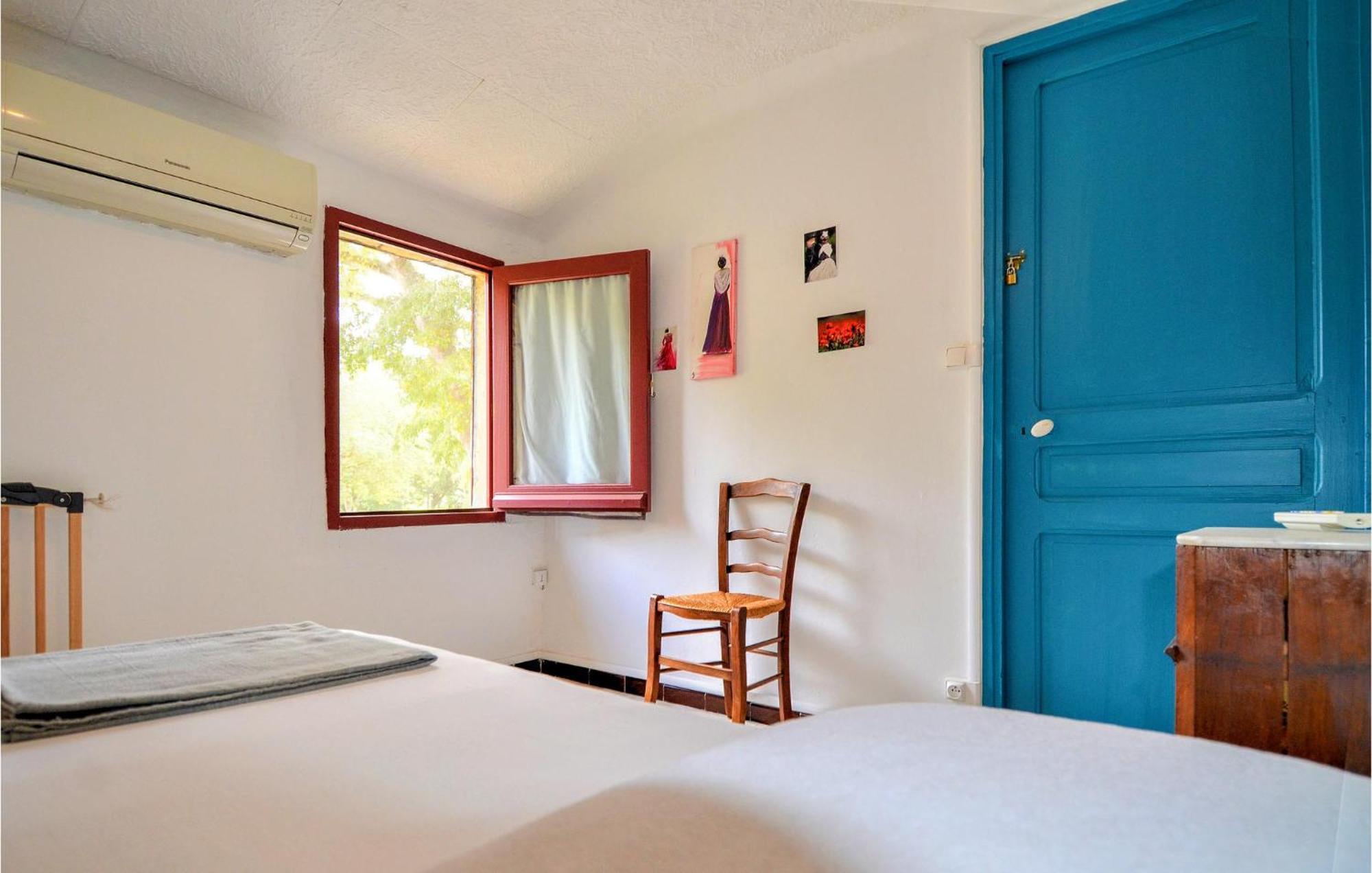 Lovely Home In Arles With Kitchen Exteriér fotografie